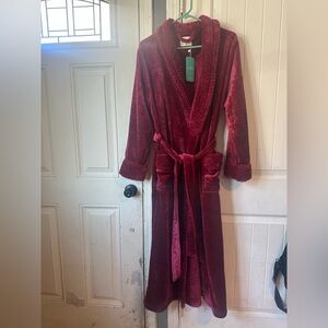 Turquaz Linen Women’s Long Plush Fleece Bathrobe with Pockets (Burgundy, M)